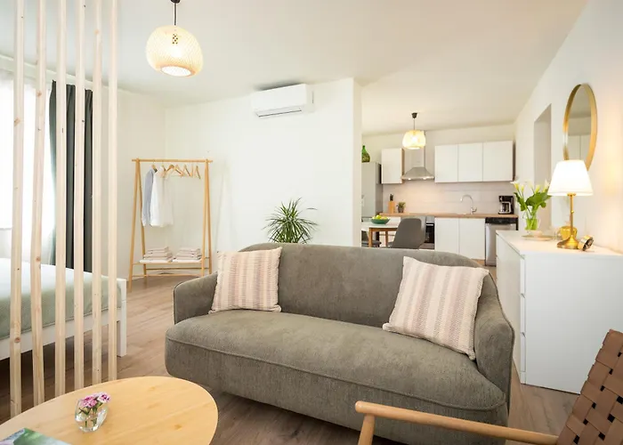 Cozy Room & Studio Kali